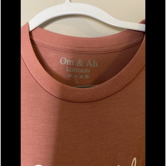 "Perfectly Imperfect" Roll Tee - Picture 5 of 7